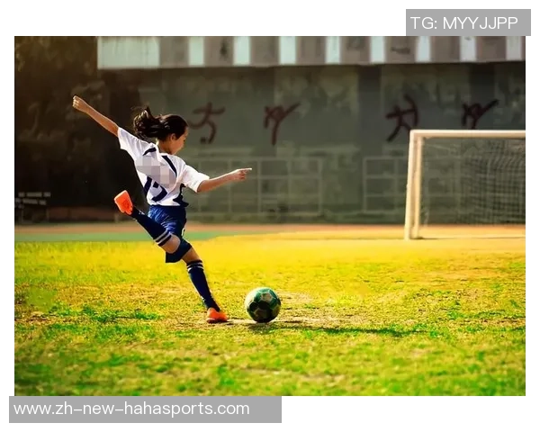 足球美女被绑事件引发热议网络热传引发众多网友关注与讨论 足球美女被绑事件引发热议网络热传引发众多网友关注与讨论